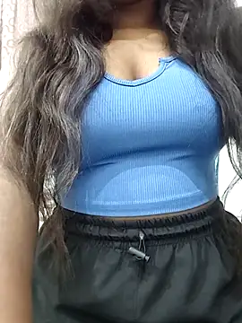 MohiniHott online show from December 15, 2025, 7:12 am