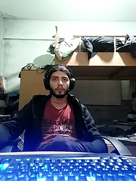 Snapshot of kleineid77 chatting on November 25, 2025, 4:18 pm kleineid77 online show from November 25, 2025, 4:18 pm