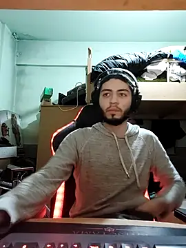 Snapshot of kleineid77 chatting on February 12, 2026, 5:19 pm kleineid77 online show from February 12, 2026, 5:19 pm