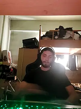 Snapshot of kleineid77 chatting on June 26, 2026, 2:10 pm kleineid77 online show from June 26, 2026, 2:10 pm