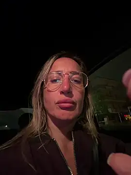 casalinga88 online show from April 12, 2026, 9:31 pm