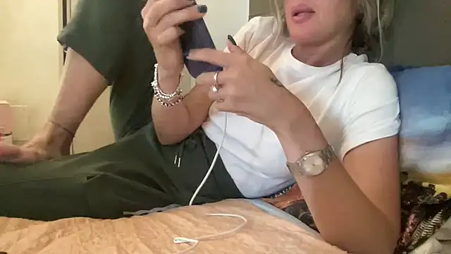 Snapshot of casalinga88 chatting on June 16, 2026, 11:35 am casalinga88 online show from June 16, 2026, 11:35 am