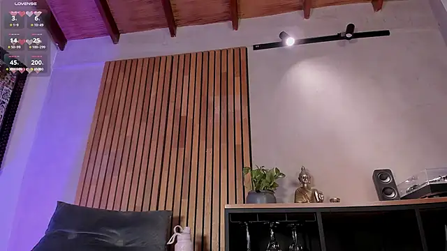 Snapshot of honeyhot69__ chatting on February 25, 2026, 12:04 pm honeyhot69 online show from February 25, 2026, 12:04 pm