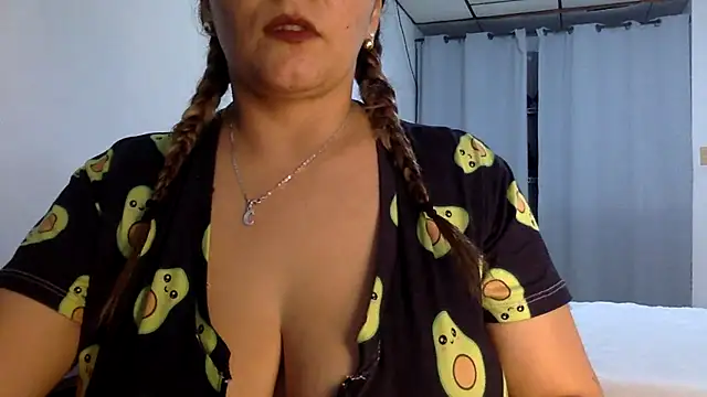 Snapshot of tara_rios chatting on January 17, 2026, 11:08 pm tara rios online show from January 17, 2026, 11:08 pm