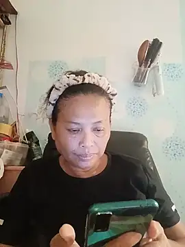Snapshot of Fon_Bigboobs chatting on July 9, 2026, 9:13 am Fon Bigboobs online show from July 9, 2026, 9:13 am