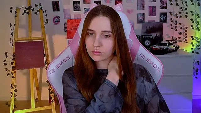 AliceCharmy online show from February 24, 2025, 3:31 pm