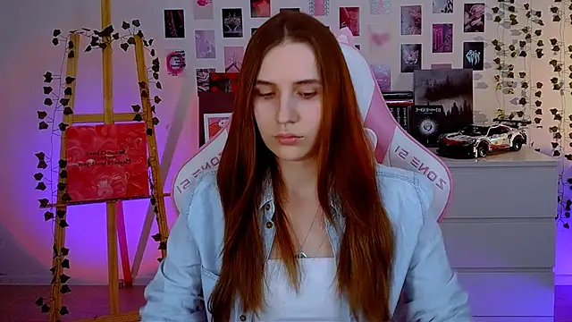 AliceCharmy online show from March 20, 2025, 5:15 pm