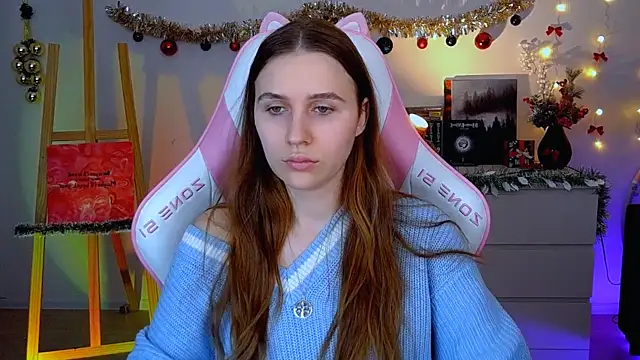 AliceCharmy online show from December 16, 2025, 9:36 am