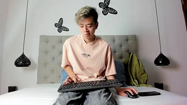 bunny maxi online show from January 2, 2025, 12:35 pm