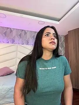 Brenda Garcia online show from March 9, 2025, 12:09 pm