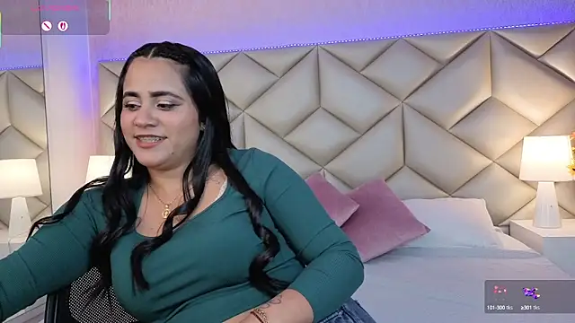 Brenda Garcia online show from September 16, 2025, 7:37 pm