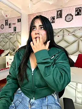 Brenda Garcia online show from October 28, 2025, 8:22 pm