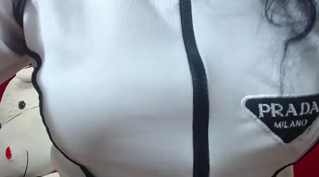 EmmaCowperr online show from February 5, 2025, 6:37 pm