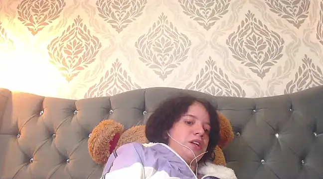 EmmaCowperr online show from February 27, 2025, 3:59 pm