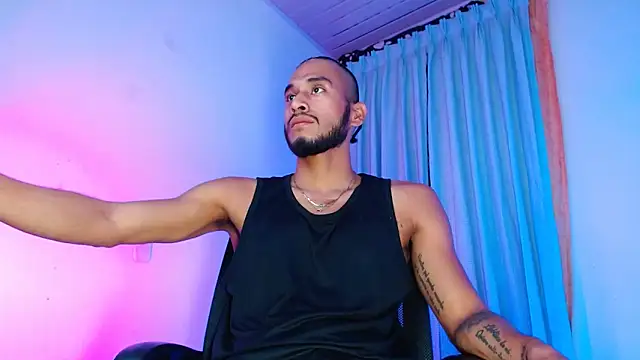 Snapshot of DanteSantoro chatting on February 15, 2026, 11:56 pm DanteSantoro online show from February 15, 2026, 11:56 pm