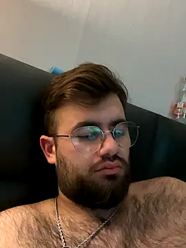 yxssxn24403 online show from October 20, 2025, 4:13 am