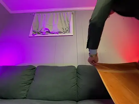 mouser21212 online show from February 26, 2025, 7:20 am