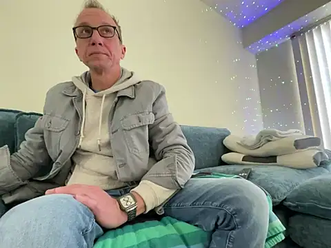 mouser21212 online show from February 28, 2026, 2:29 pm