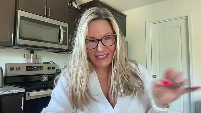 Snapshot of Milf_Goddess chatting on October 26, 2025, 2:34 pm Milf Goddess online show from October 26, 2025, 2:34 pm