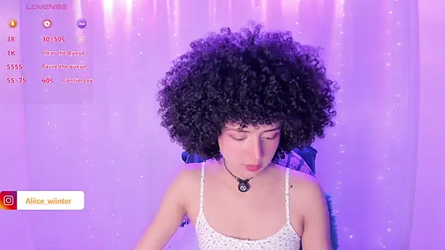 Snapshot of Alice_winter_ chatting on January 13, 2025, 8:26 pm Alice winter online show from January 13, 2025, 8:26 pm