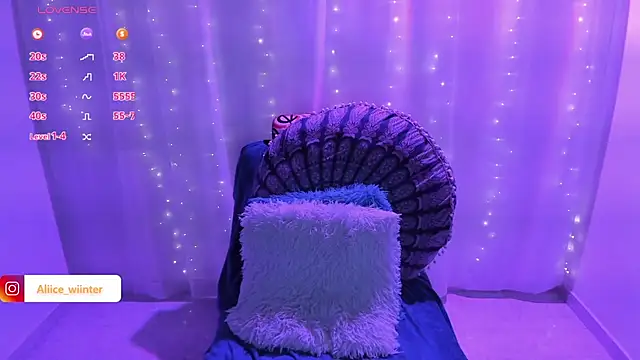 Snapshot of Alice_winter_ chatting on March 18, 2025, 1:21 am Alice winter online show from March 18, 2025, 1:21 am