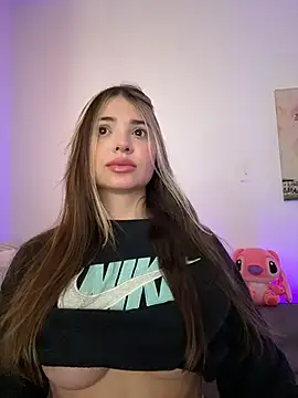 Snapshot of Ashleyjenner_ chatting on February 9, 2026, 12:31 pm Ashleyjenner online show from February 9, 2026, 12:31 pm