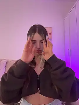 Snapshot of Ashleyjenner_ chatting on February 27, 2026, 12:49 pm Ashleyjenner online show from February 27, 2026, 12:49 pm