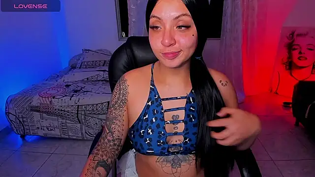 Snapshot of KetziaDoll chatting on October 6, 2025, 3:48 am KetziaDoll online show from October 6, 2025, 3:48 am