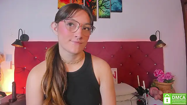 Ruth harvey  online show from June 17, 2026, 1:23 pm