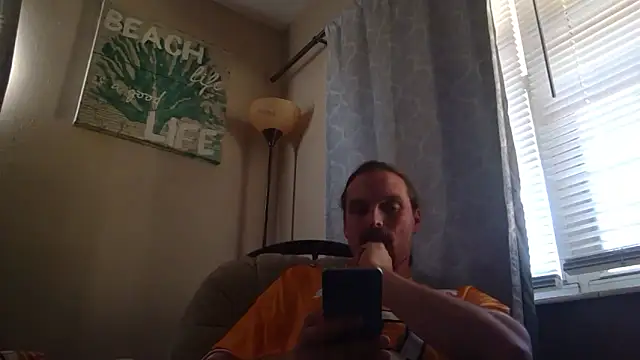 VitaminmanFL online show from November 15, 2025, 2:46 pm