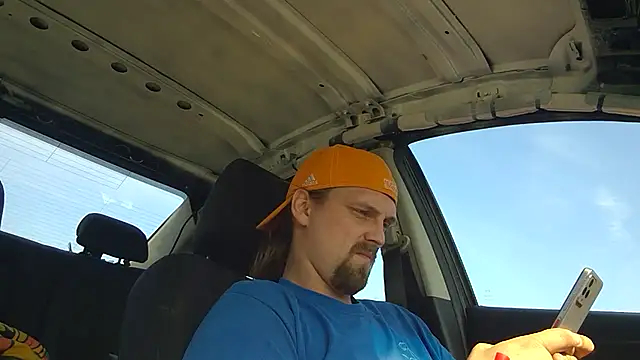 VitaminmanFL online show from November 24, 2025, 5:23 pm