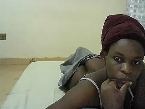 princess-cutie12 online show from March 21, 2025, 4:17 am