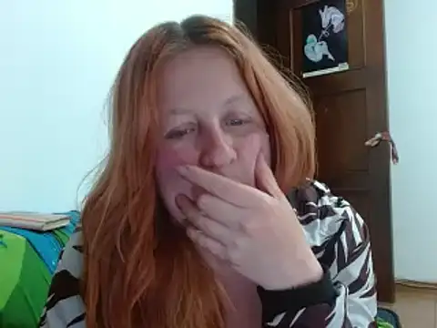 ViioletaMora online show from October 27, 2025, 6:17 am