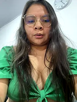 alice love052 online show from October 26, 2025, 5:24 am