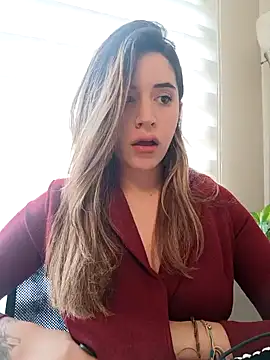 maliciaworld online show from February 4, 2025, 5:01 pm