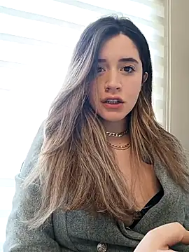 maliciaworld online show from February 18, 2025, 5:10 pm