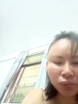 xiaoxuer online show from May 14, 2026, 3:13 am