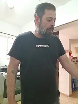 zefside42 online show from December 16, 2025, 10:42 am