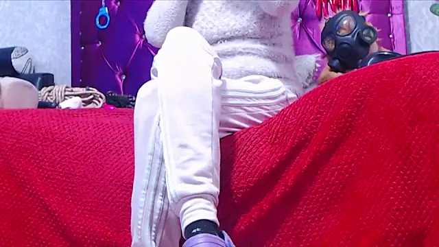 AyshaScott online show from February 16, 2026, 1:18 pm