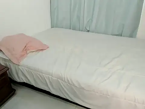 Snapshot of MonicaGarcia_ chatting on February 15, 2026, 11:30 am MonicaGarcia online show from February 15, 2026, 11:30 am