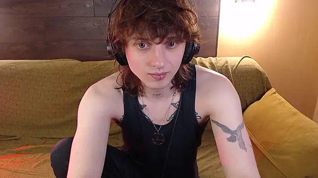 Snapshot of axxxturel chatting on February 5, 2026, 2:43 pm axxxturel online show from February 5, 2026, 2:43 pm