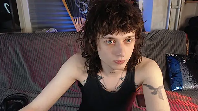 axxxturel online show from April 26, 2026, 9:12 pm