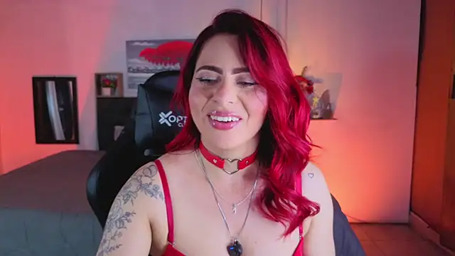 Dulce charlottee online show from April 14, 2026, 8:04 pm