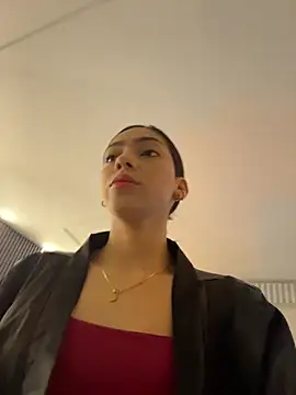 Snapshot of Ema_azel chatting on January 8, 2026, 1:46 pm Ema azel online show from January 8, 2026, 1:46 pm