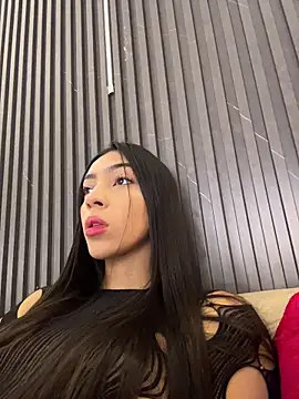 Snapshot of Ema_azel chatting on January 15, 2026, 1:48 pm Ema azel online show from January 15, 2026, 1:48 pm