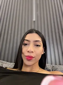 Snapshot of Ema_azel chatting on February 19, 2026, 2:13 pm Ema azel online show from February 19, 2026, 2:13 pm