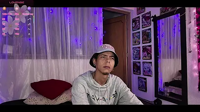 KokoAndRin online show from April 5, 2026, 5:04 am