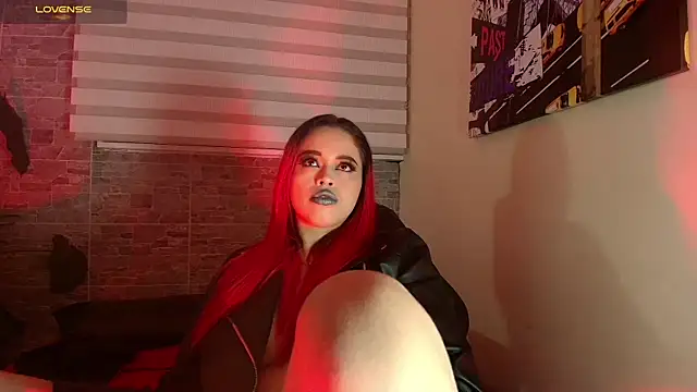 EvaaFoxxy1 online show from September 28, 2025, 12:32 pm