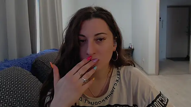 Snapshot of Helen_Adams_ chatting on July 7, 2026, 6:47 am Helen Adams online show from July 7, 2026, 6:47 am