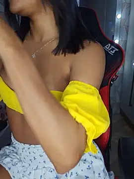 moreninhasilva online show from July 11, 2026, 12:46 am